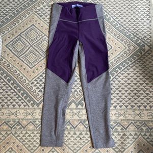 Outdoor Voices 7/8s leggings in purple and grey